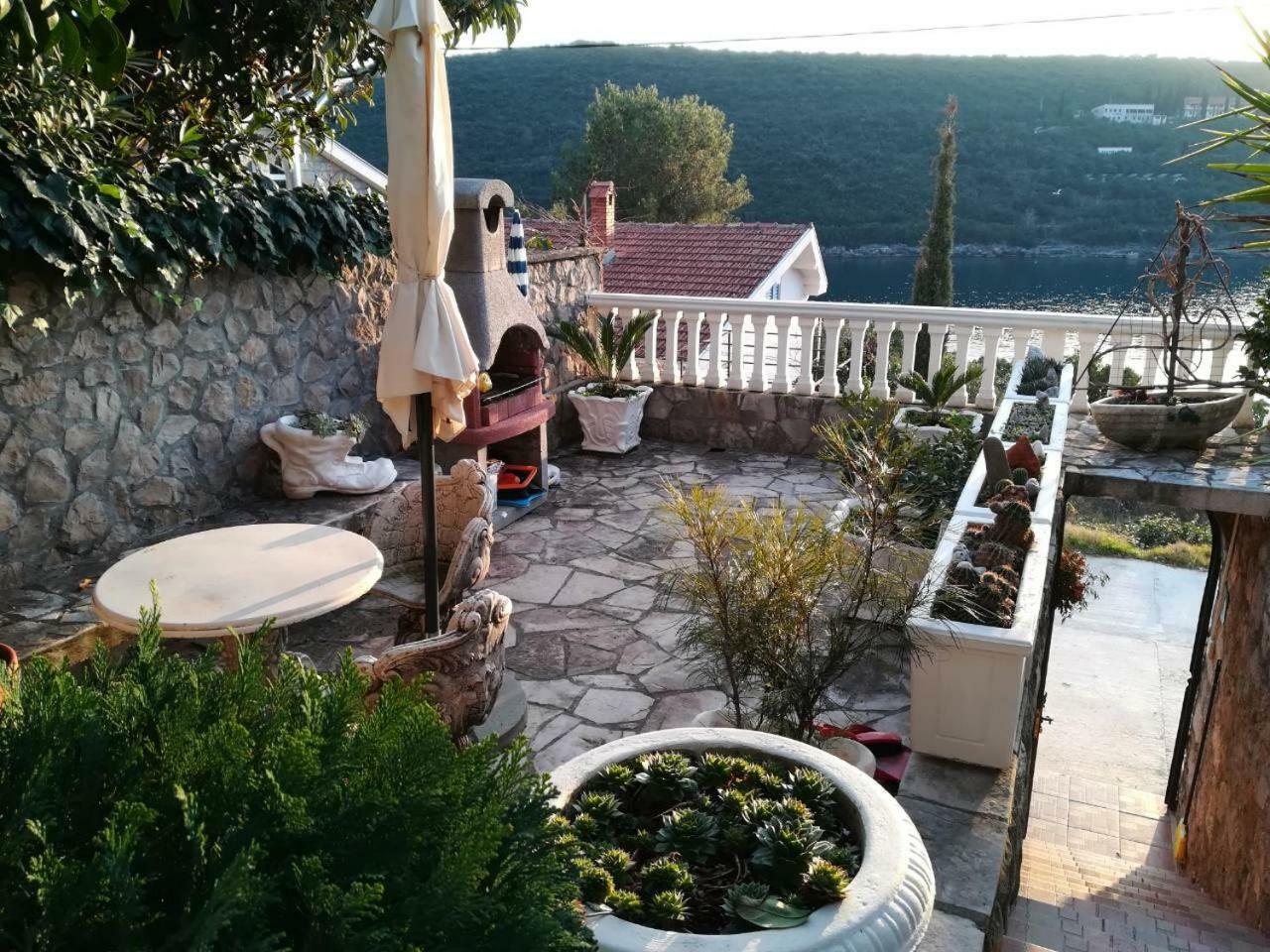 Sea Oasis Apartments - Milosevic Kotor Extérieur photo